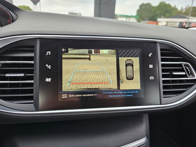 PEUGEOT 308 1.5 BlueHDi Allure