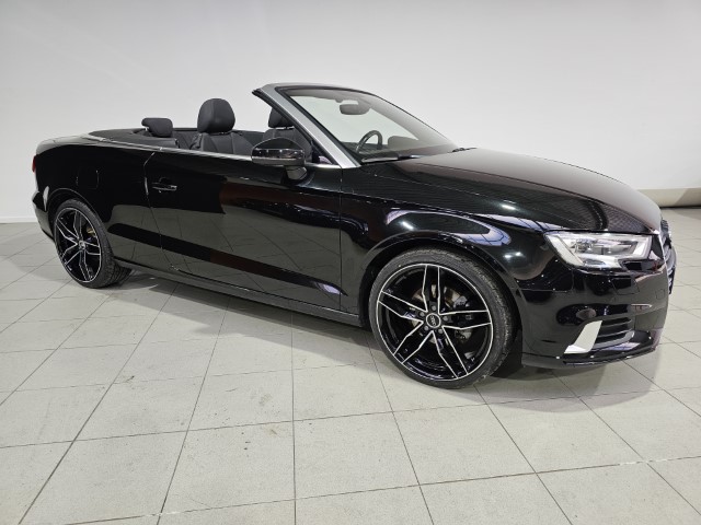 AUDI A3 CABRIOLET 2.0 TDi S-Line