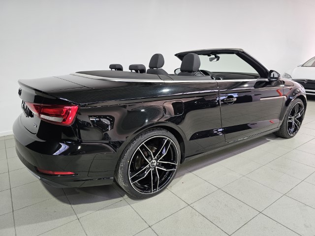 AUDI A3 CABRIOLET 2.0 TDi S-Line