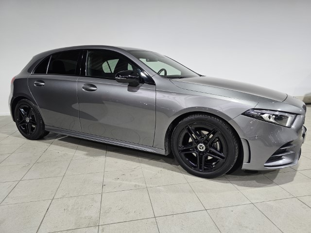 Mercedes A180 NIGHT PACK AMG