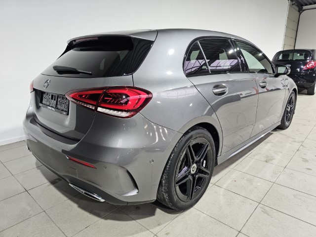 Mercedes A180 NIGHT PACK AMG