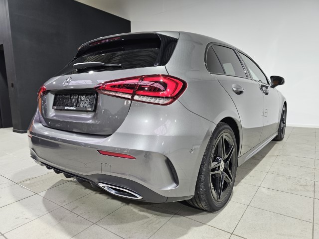 Mercedes A180 NIGHT PACK AMG
