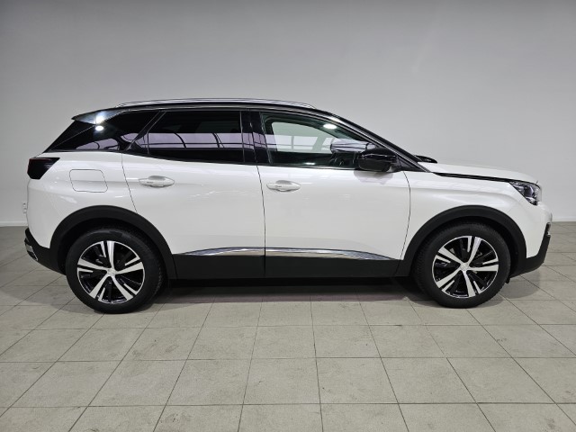Peugeot 3008 1.5 BlueHDi Allure