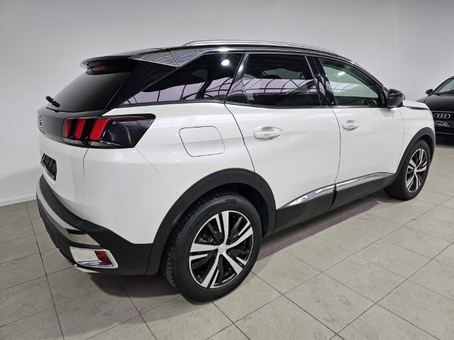 Peugeot 3008 1.5 BlueHDi Allure