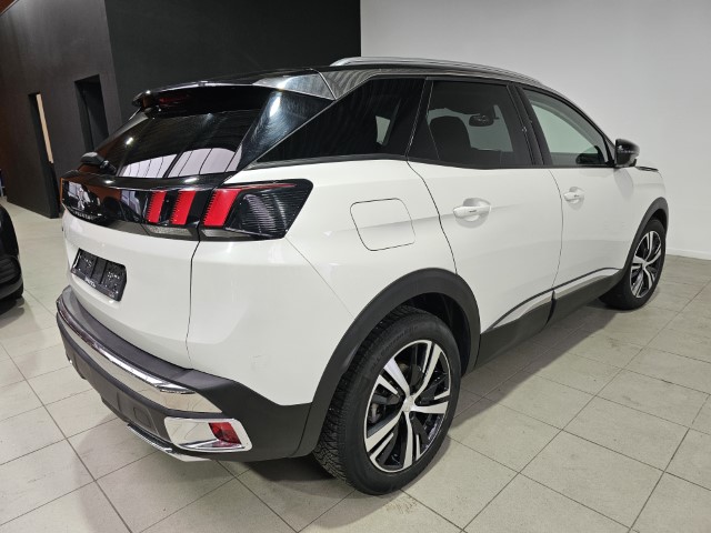 Peugeot 3008 1.5 BlueHDi Allure
