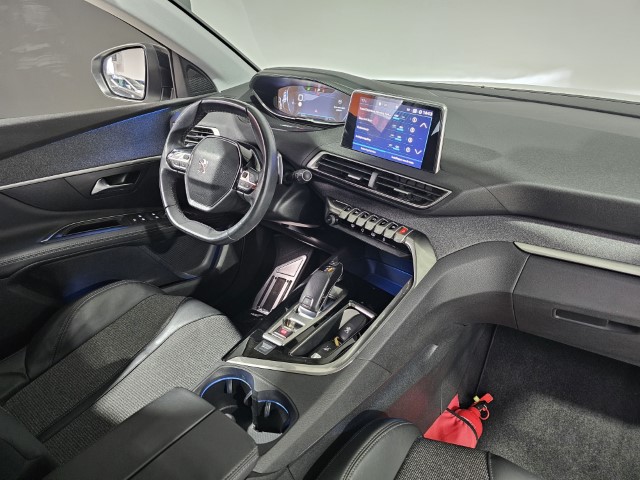 Peugeot 3008 1.5 BlueHDi Allure