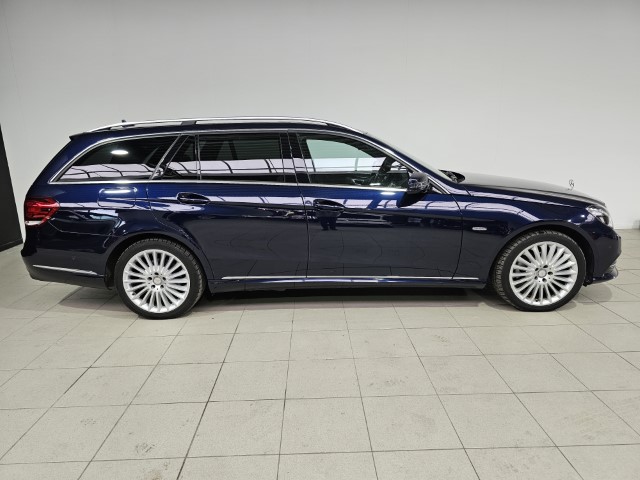 Mercedes E200