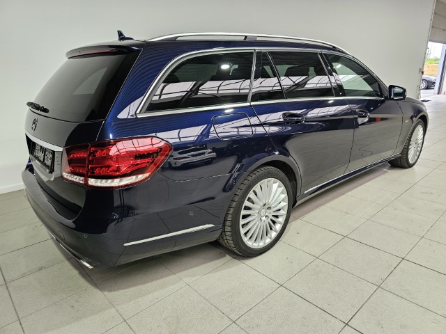 Mercedes E200