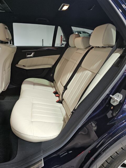 Mercedes E200
