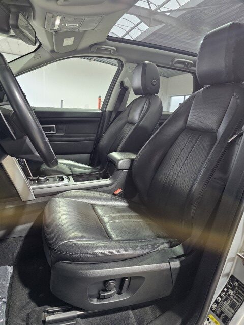 Land Rover - Discovery Sport 2.0 TD4 4WD HSE
