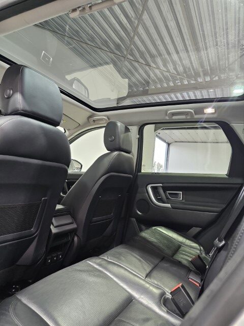Land Rover - Discovery Sport 2.0 TD4 4WD HSE