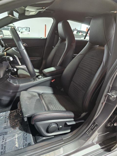 Mercedes CLA180 AMG PACK