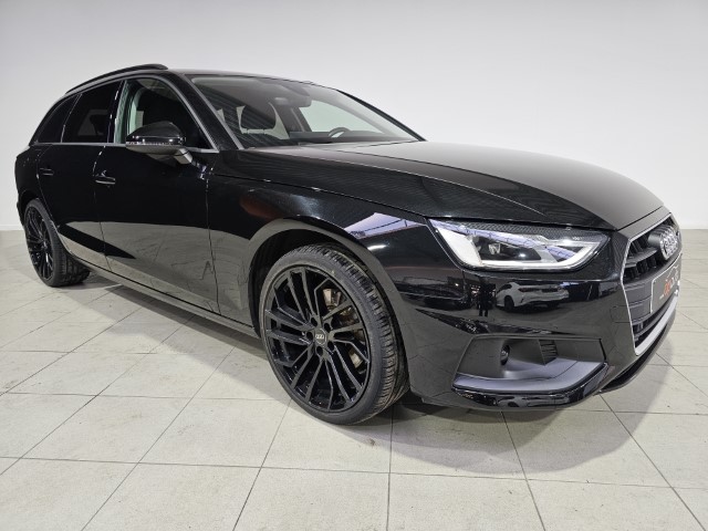 Audi A4 30 TDi S Tronic