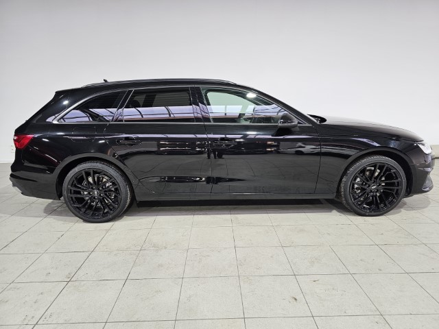 Audi A4 30 TDi S Tronic