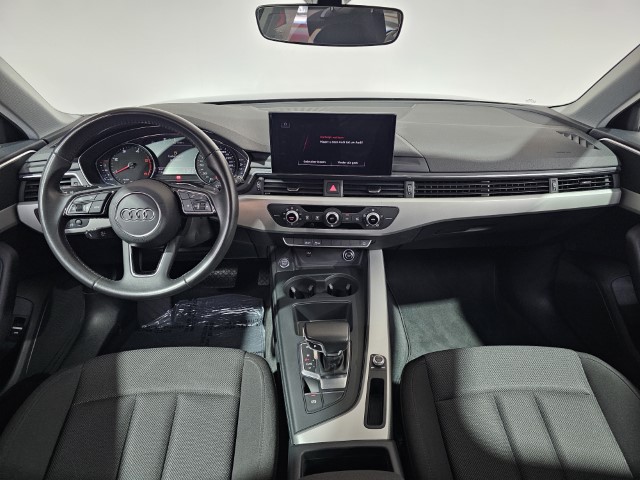 Audi A4 30 TDi S Tronic