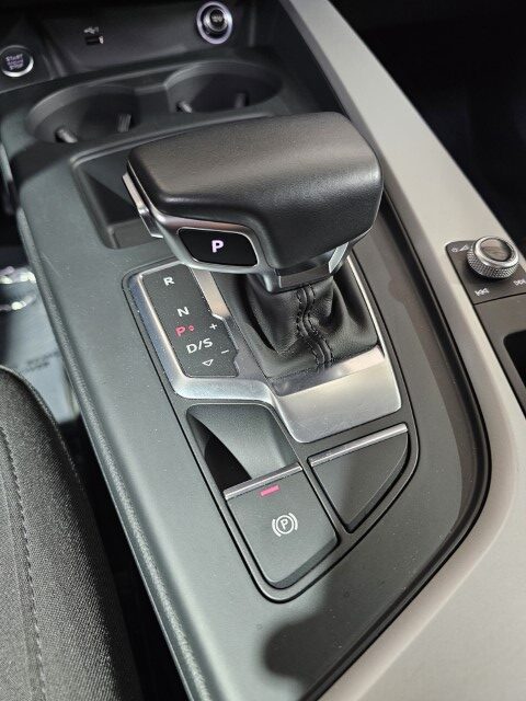 Audi A4 30 TDi S Tronic