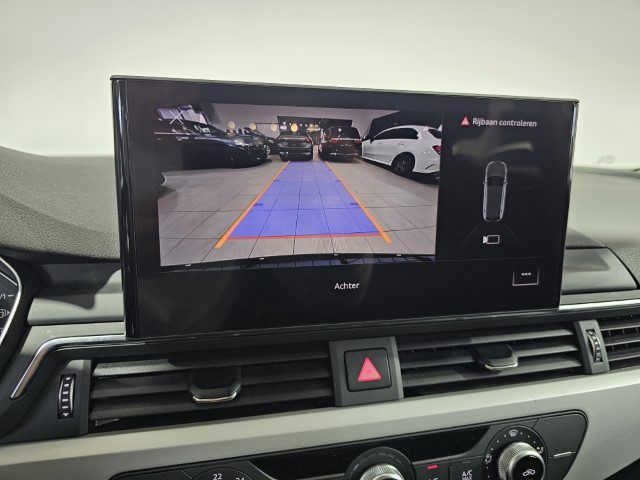 Audi A4 30 TDi S Tronic