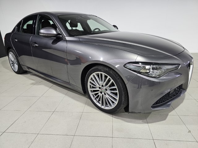 Alfa Romeo Giulia 2.2 JTDm Super