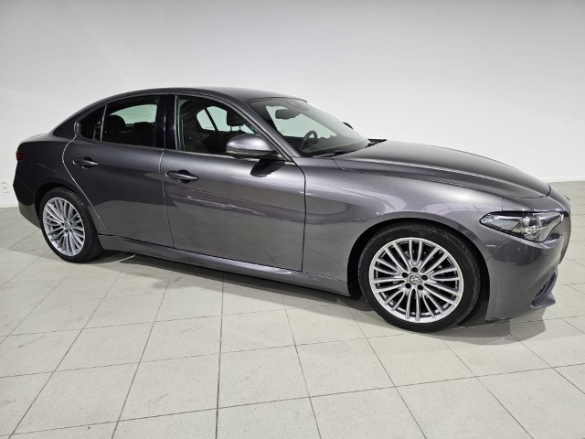 Alfa Romeo Giulia 2.2 JTDm Super