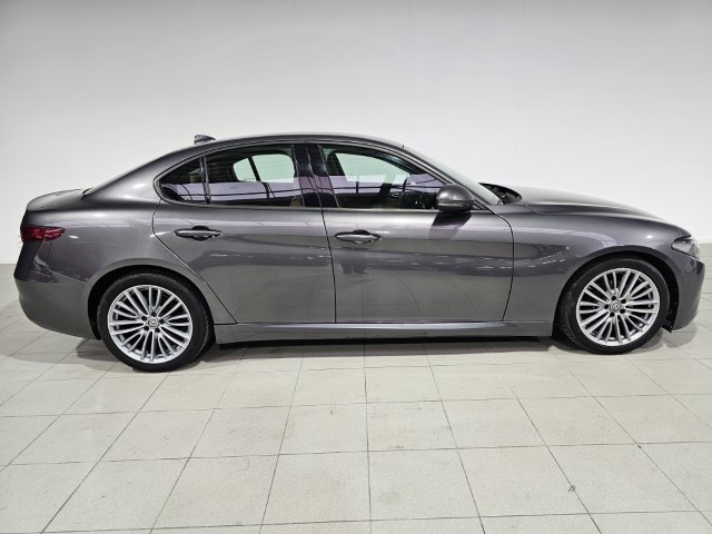 Alfa Romeo Giulia 2.2 JTDm Super