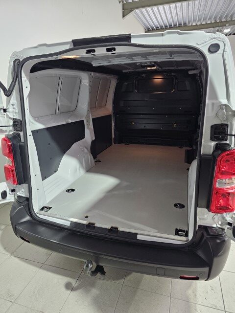 Opel Vivaro 2.0 L3H1 145PK