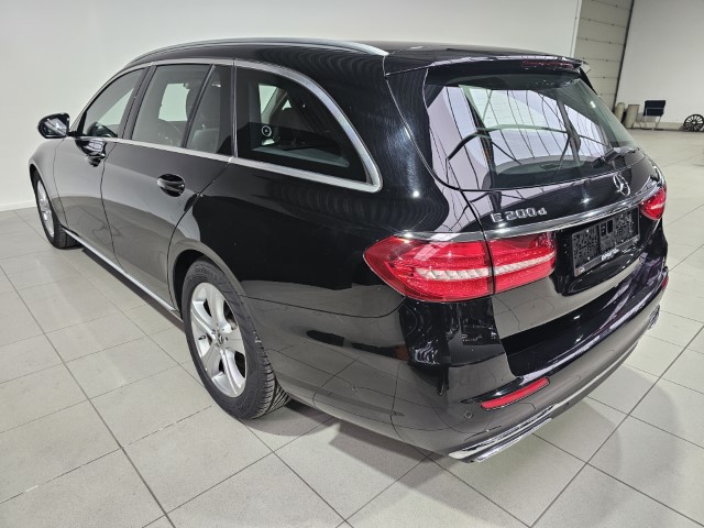 Mercedes E200d