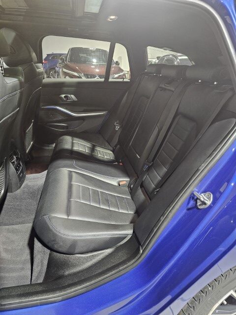 BMW 320d xDrive M-PACK