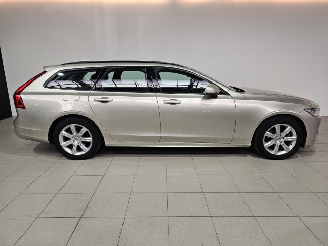 Volvo V90 2.0 D3 Momentum