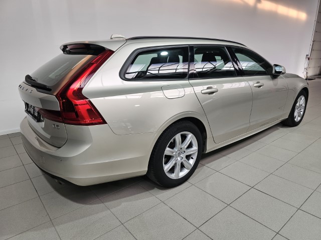 Volvo V90 2.0 D3 Momentum
