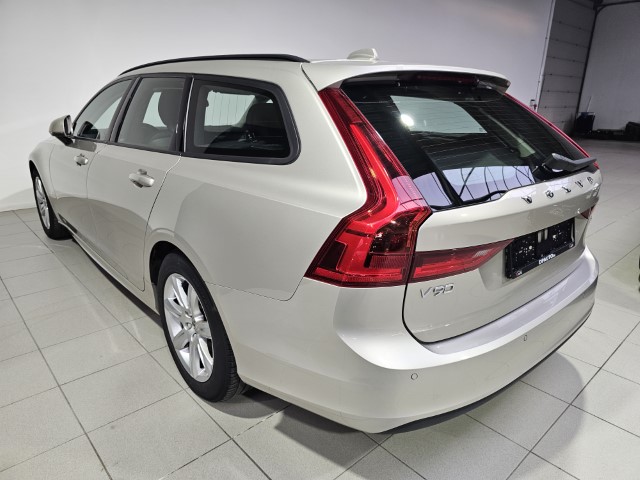 Volvo V90 2.0 D3 Momentum