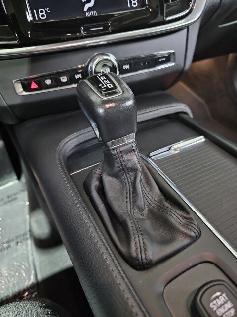 Volvo V90 2.0 D3 Momentum