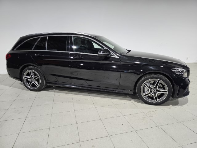 Mercedes C300 e PHEV AMG PACK