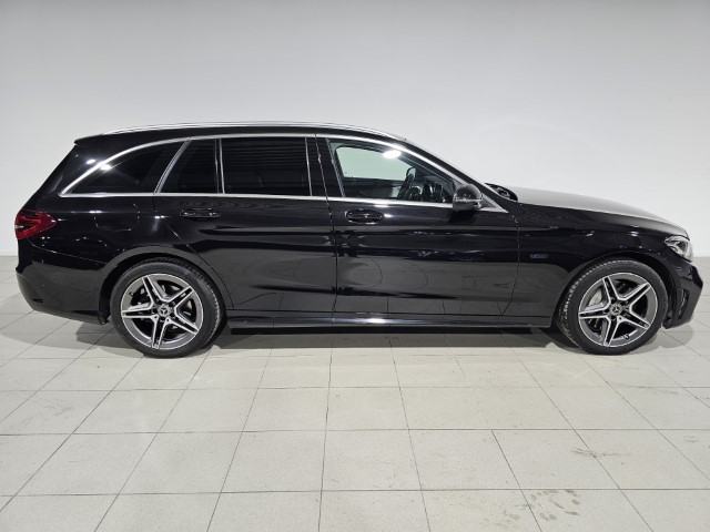 Mercedes C300 e PHEV AMG PACK