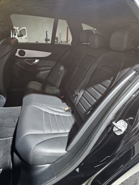 Mercedes C300 e PHEV AMG PACK