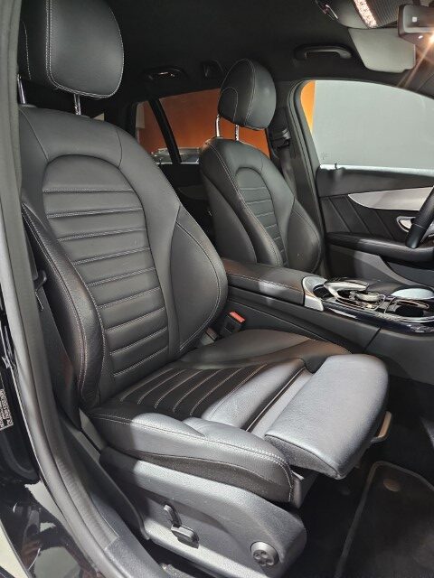 Mercedes C300 e PHEV AMG PACK