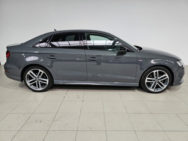 Audi A3 35 TDi S Line S Tronic
