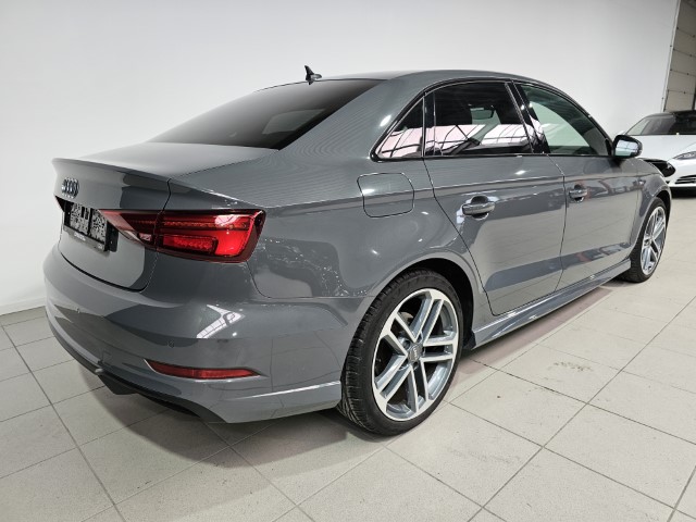 Audi A3 35 TDi S Line S Tronic
