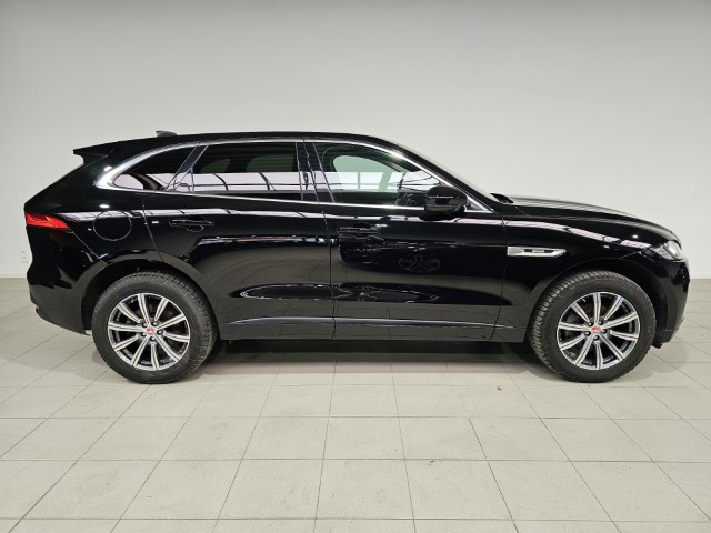 Jaguar F-Pace 2.0 AWD R-SPORT