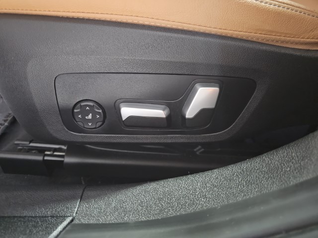 BMW 330e XAS PHEV M-PACK