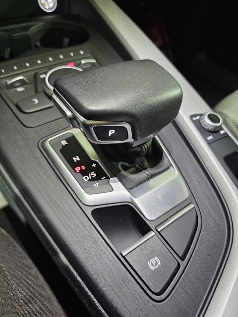 Audi A4 2.0 TDi S Tronic