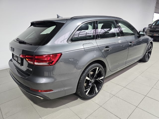 Audi A4 Avant 2.0 TDi S Tronic