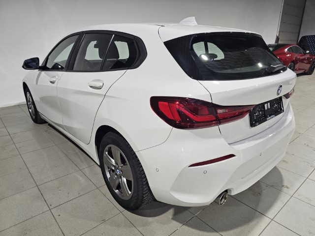 BMW 118i AppleCarplay/Android Auto