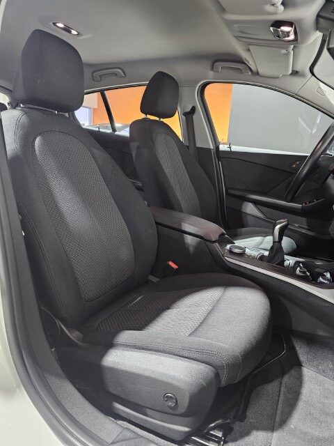 BMW 118i AppleCarplay/Android Auto