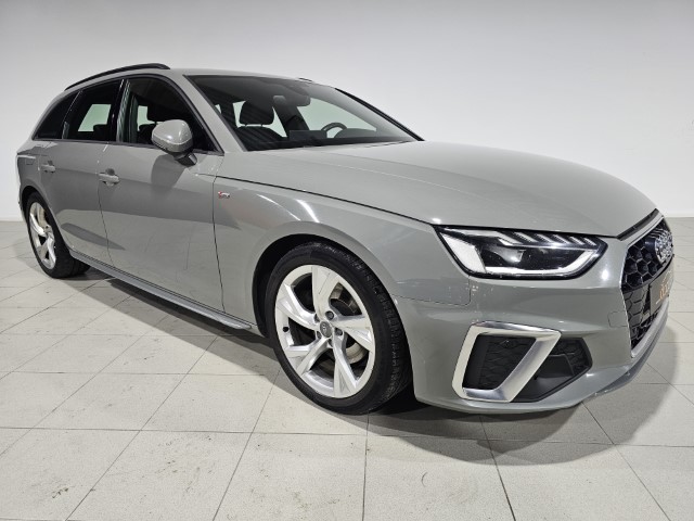 Audi A4 Avant TDi 35 S Line S Tronic