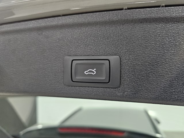 Audi A4 Avant TDi 35 S Line S Tronic