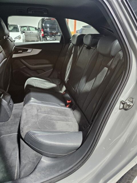 Audi A4 Avant TDi 35 S Line S Tronic