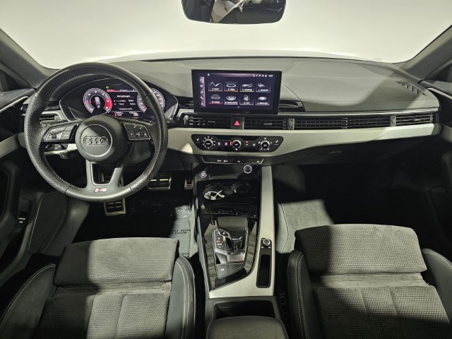 Audi A4 Avant TDi 35 S Line S Tronic