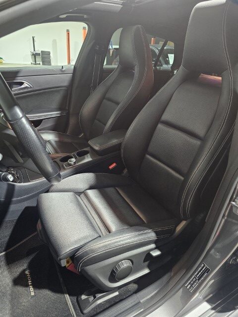 Mercedes CLA200 AMG PACK