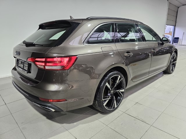 Audi A4 2.0 TDi S Tronic
