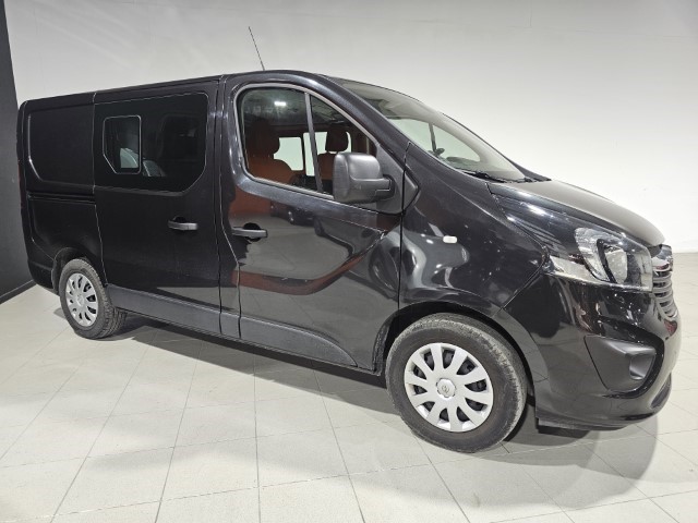 Opel Vivaro LICHTE VRACHT - 5 ZITPL